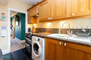 Kitchen- click for photo gallery